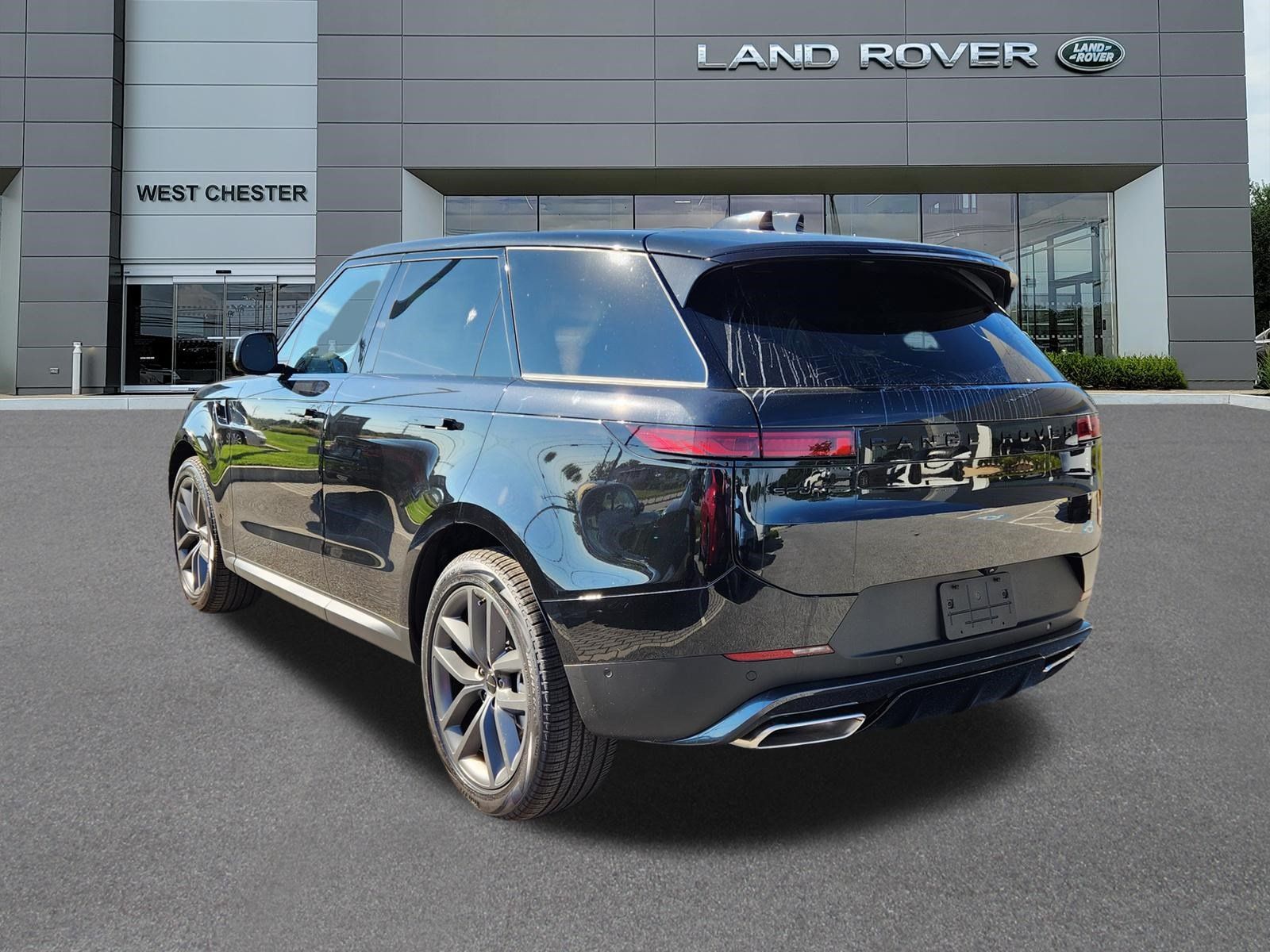 New 2027 Land Rover Range Rover Sport SE AWD/4WD image 3