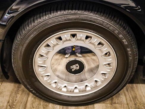Used 2000 Rolls-Royce Corniche RWD image 15