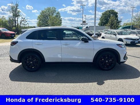 Certified 2025 Honda HR-V Sport image 7