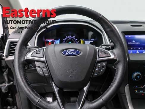 Used 2020 Ford Edge SEL image 10