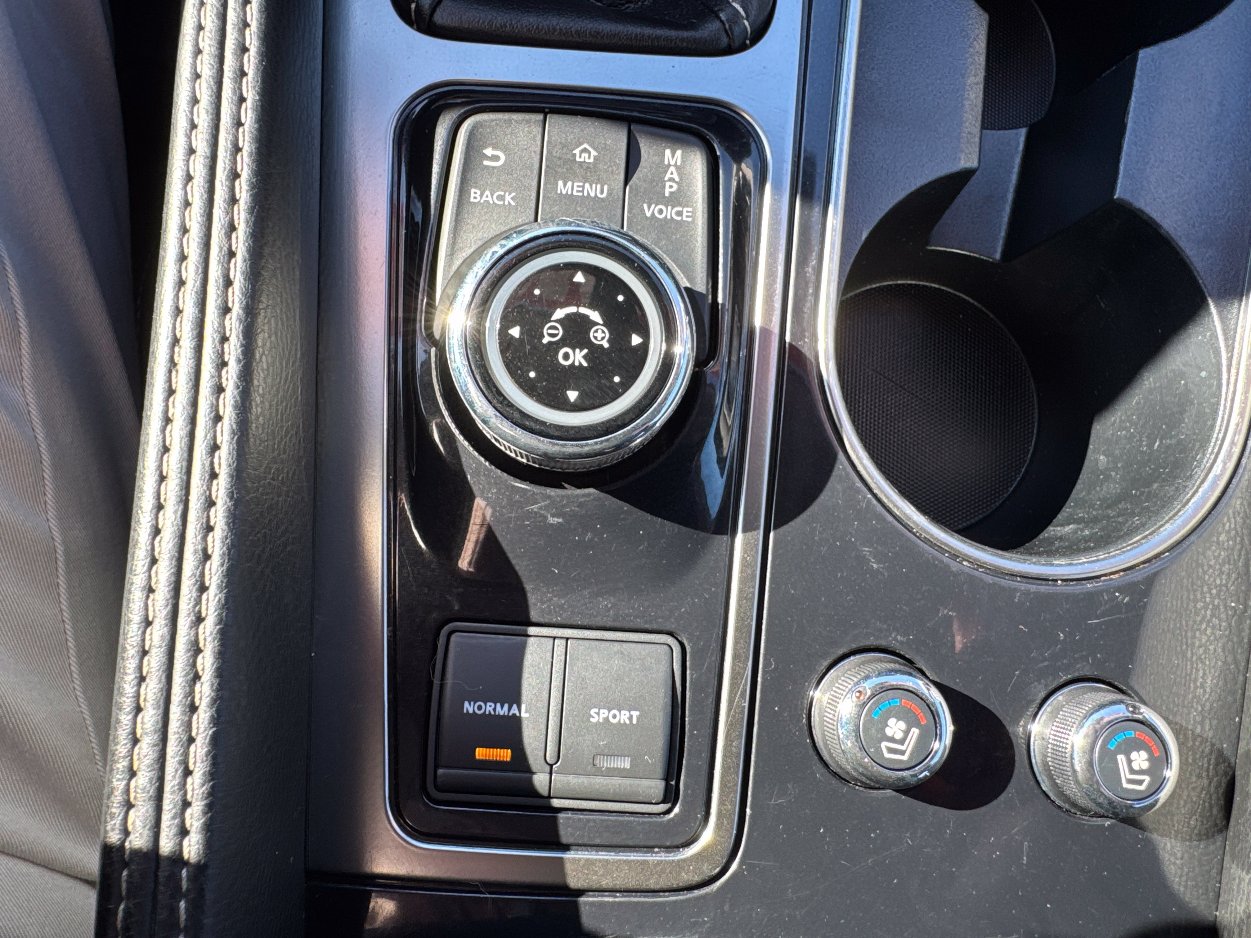 Used 2018 Nissan Maxima Platinum FWD image 22