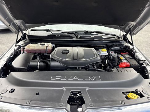 Used 2025 RAM 1500 Big Horn image 34