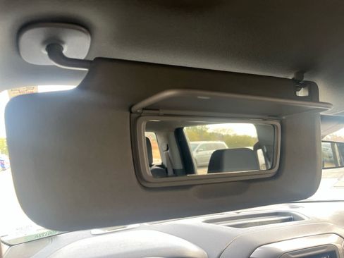 Used 2024 Chevrolet Silverado 2500 Custom image 23