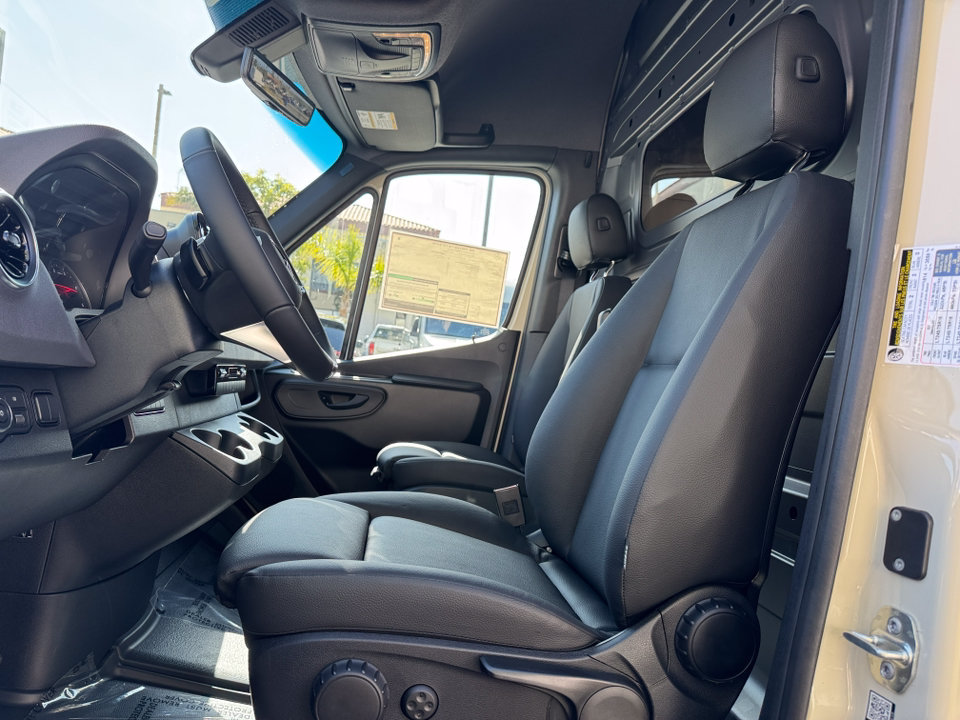 New 2026 Mercedes-Benz Sprinter 2500 image 2