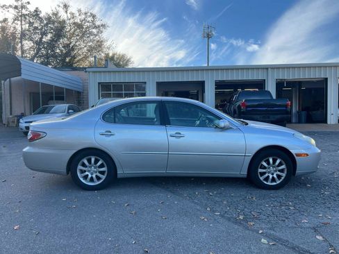Used 2002 Lexus ES 330 image 4