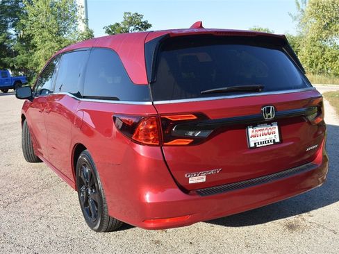 Used 2024 Honda Odyssey Sport image 5