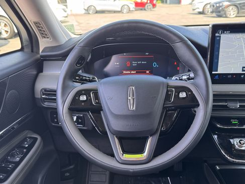 Used 2024 Lincoln Corsair Grand Touring w/ Equipment Group 301A image 17