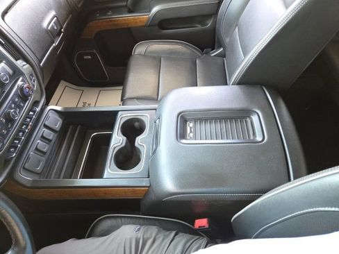 Used 2018 Chevrolet Silverado 2500 High Country AWD/4WD image 71