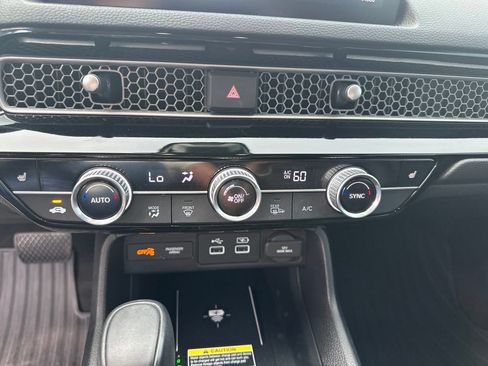 Used 2024 Honda Civic Touring image 18