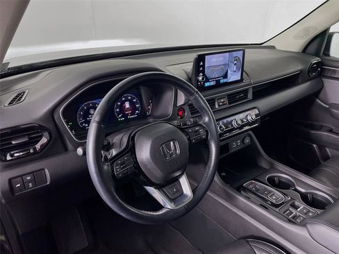 Used 2023 Honda Pilot Elite image 15