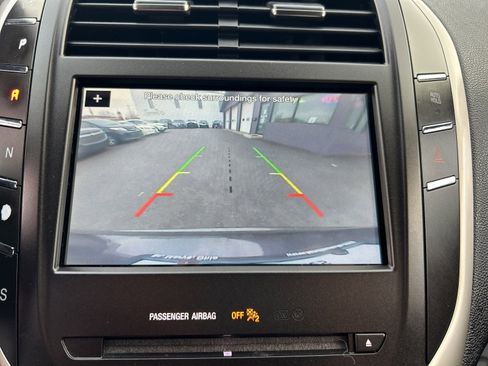 Used 2017 Lincoln MKC Premiere image 31