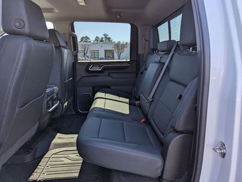 New 2026 GMC Sierra 2500 SLT w/ SLT Premium Package image 12