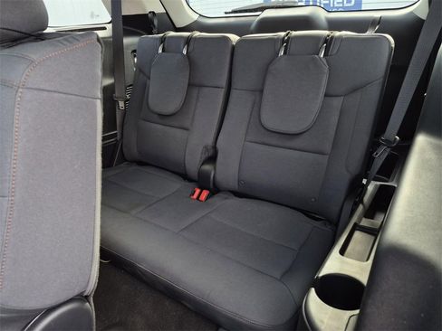 Used 2025 Ford Explorer Active image 36