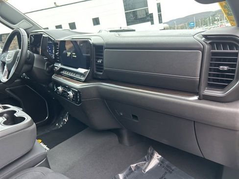 Used 2022 GMC Sierra 1500 Elevation image 9