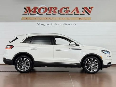 Used 2022 Lincoln Nautilus Reserve w/ Equipment Group 201A AWD/4WD image 2