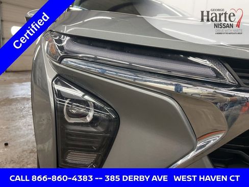 Used 2024 Chevrolet Trax LT w/ Driver Confidence Package image 14