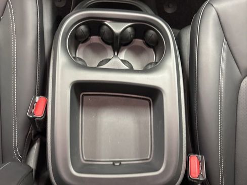 New 2026 Chrysler Voyager LX image 13