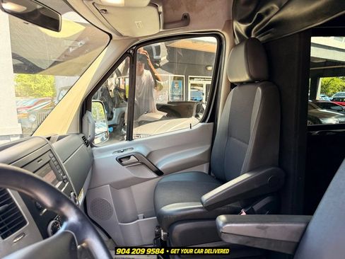 Used 2015 Mercedes-Benz Sprinter 3500 image 19