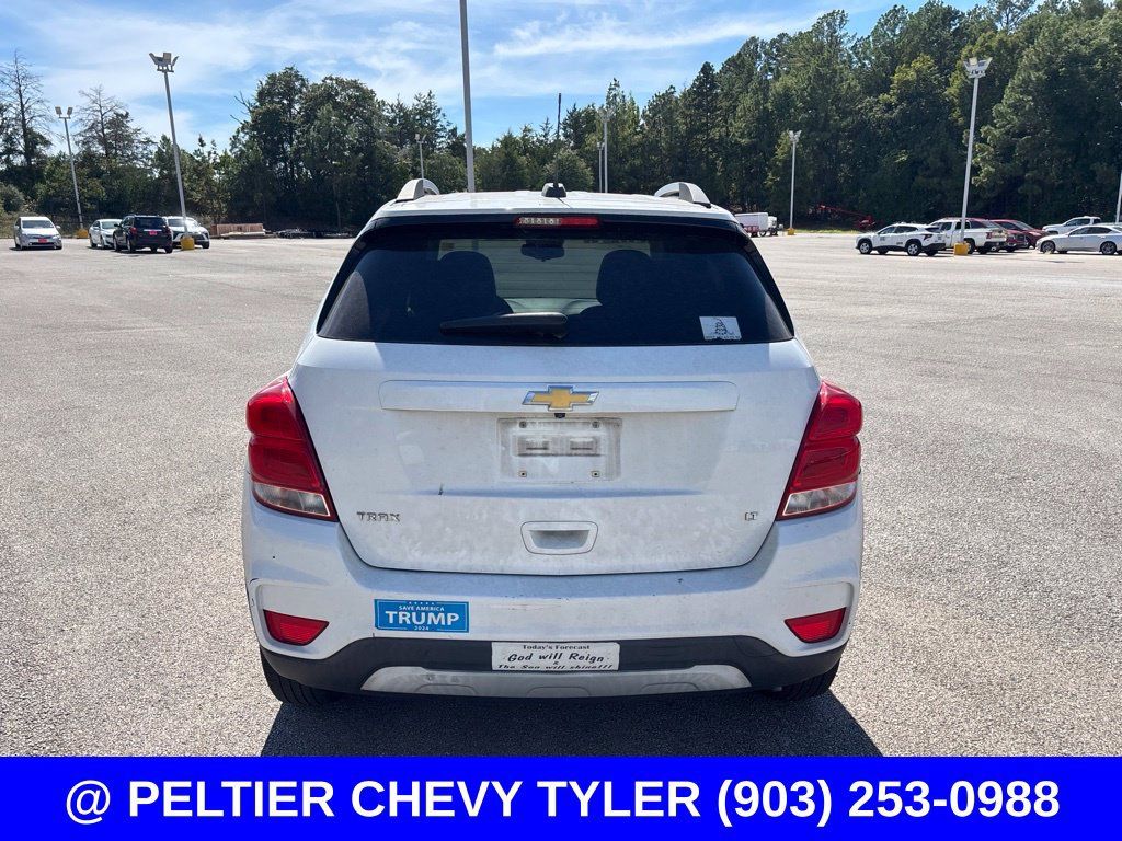 Used 2017 Chevrolet Trax LT w/ LT Convenience Package FWD image 6