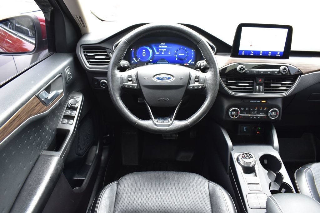 Used 2020 Ford Escape Titanium AWD/4WD image 25