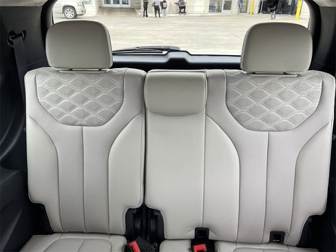 Used 2021 Hyundai Palisade Calligraphy image 19