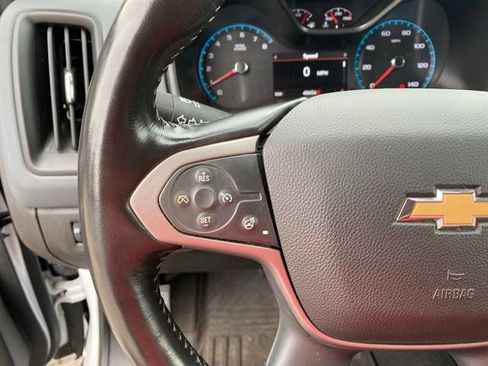 Used 2022 Chevrolet Colorado Z71 AWD/4WD image 21