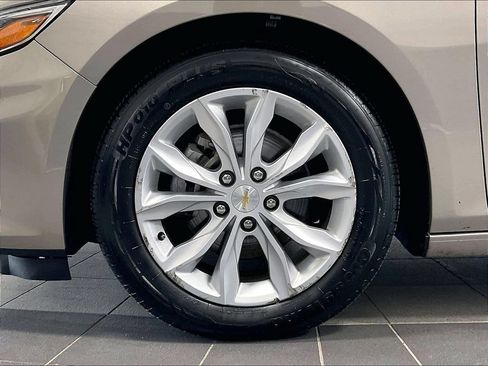 Used 2024 Chevrolet Malibu LT FWD image 7