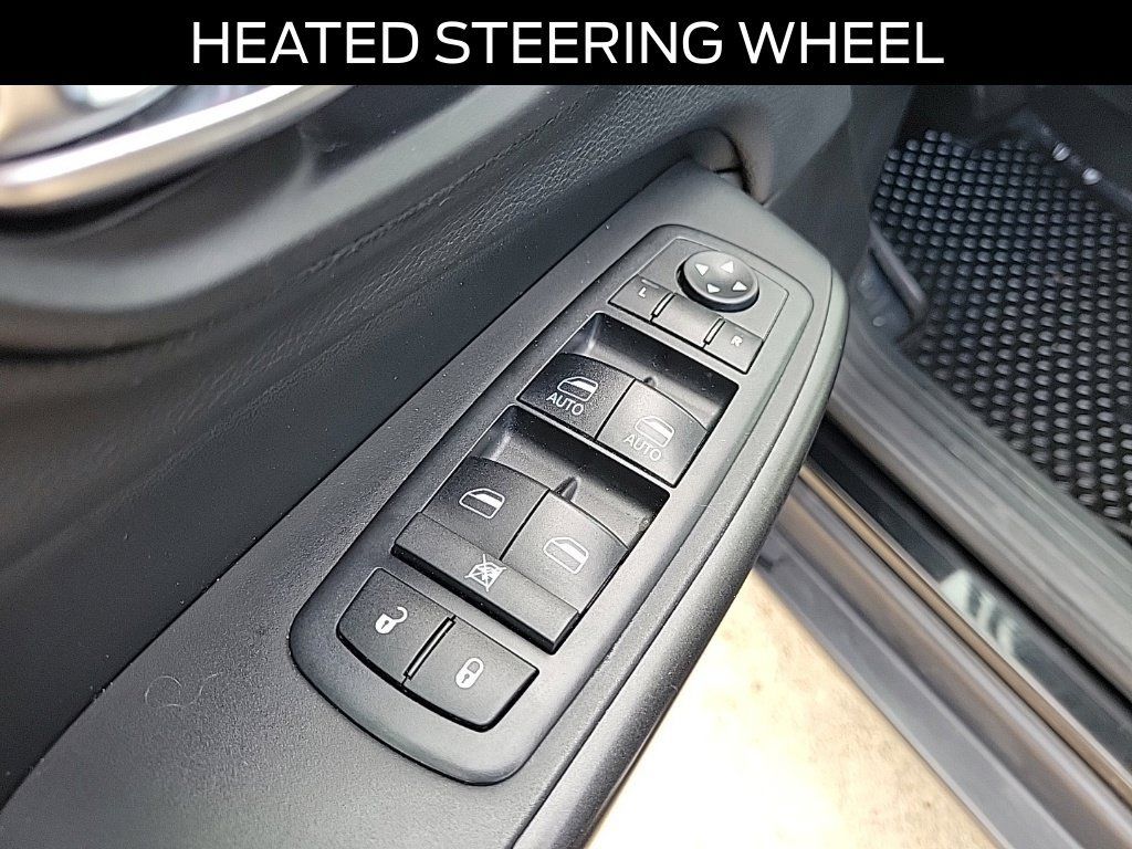 Used 2019 Jeep Cherokee Trailhawk w/ Comfort/Convenience Group AWD/4WD image 22