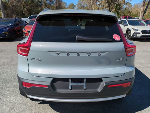 New 2025 Volvo XC40 B5 Core w/ Protection Package Premier image 5