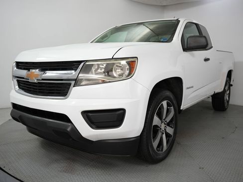 Used 2018 Chevrolet Colorado W/T image 3