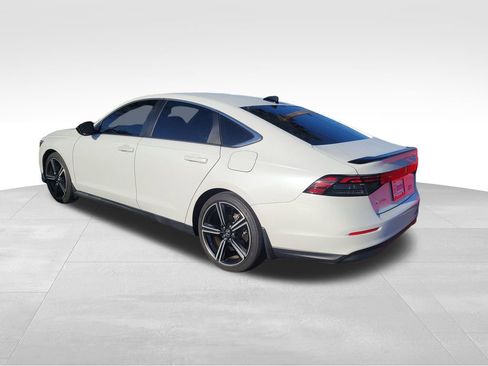 Used 2023 Honda Accord Sport image 15