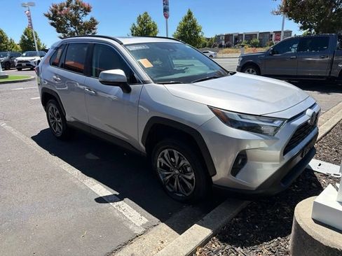Used 2022 Toyota RAV4 XLE Premium AWD/4WD image 1
