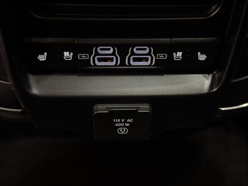 Used 2021 RAM 1500 Limited AWD/4WD image 15