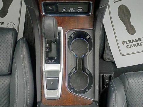 Used 2024 Subaru Ascent Touring image 33