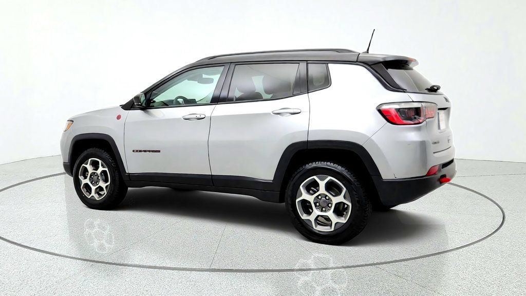 Used 2022 Jeep Compass Trailhawk w/ Sun and Sound Group AWD/4WD image 7