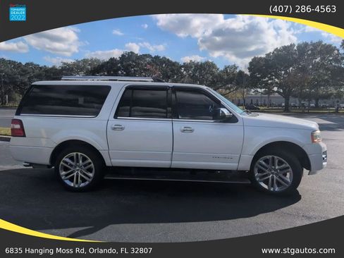 Used 2017 Ford Expedition EL Platinum image 5