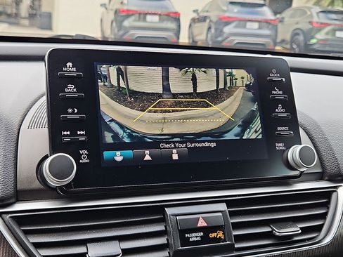 Used 2018 Honda Accord Sport image 23