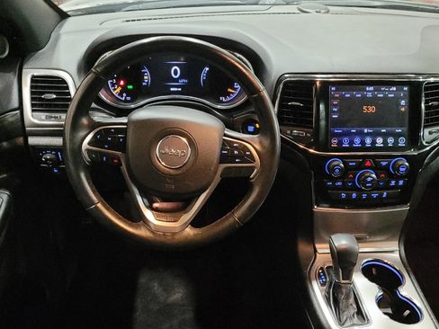Used 2019 Jeep Grand Cherokee Altitude image 22