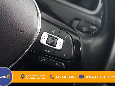 Used 2019 Volkswagen e-Golf SEL Premium image 22