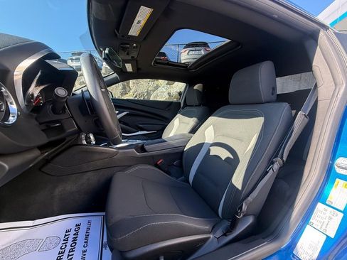 Used 2018 Chevrolet Camaro SS RWD image 14