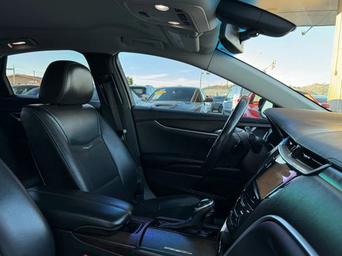 Used 2018 Cadillac XTS Luxury image 34