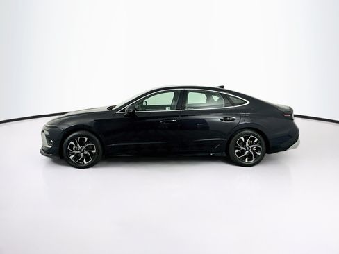Used 2025 Hyundai Sonata SEL FWD image 4