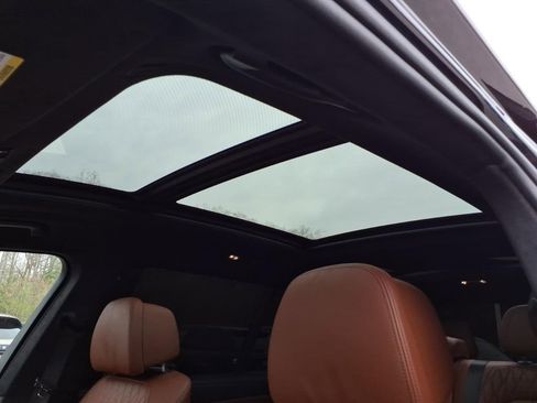 Used 2025 BMW X7 M60i w/ Executive Package AWD/4WD image 17