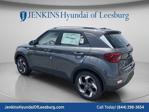 New 2026 Hyundai Venue SEL FWD image 7