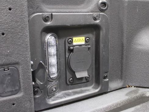 Used 2024 Ford Maverick Lariat w/ FX4 Off-Road Package image 14