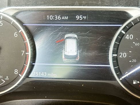 Used 2023 Nissan Rogue SV AWD/4WD image 13