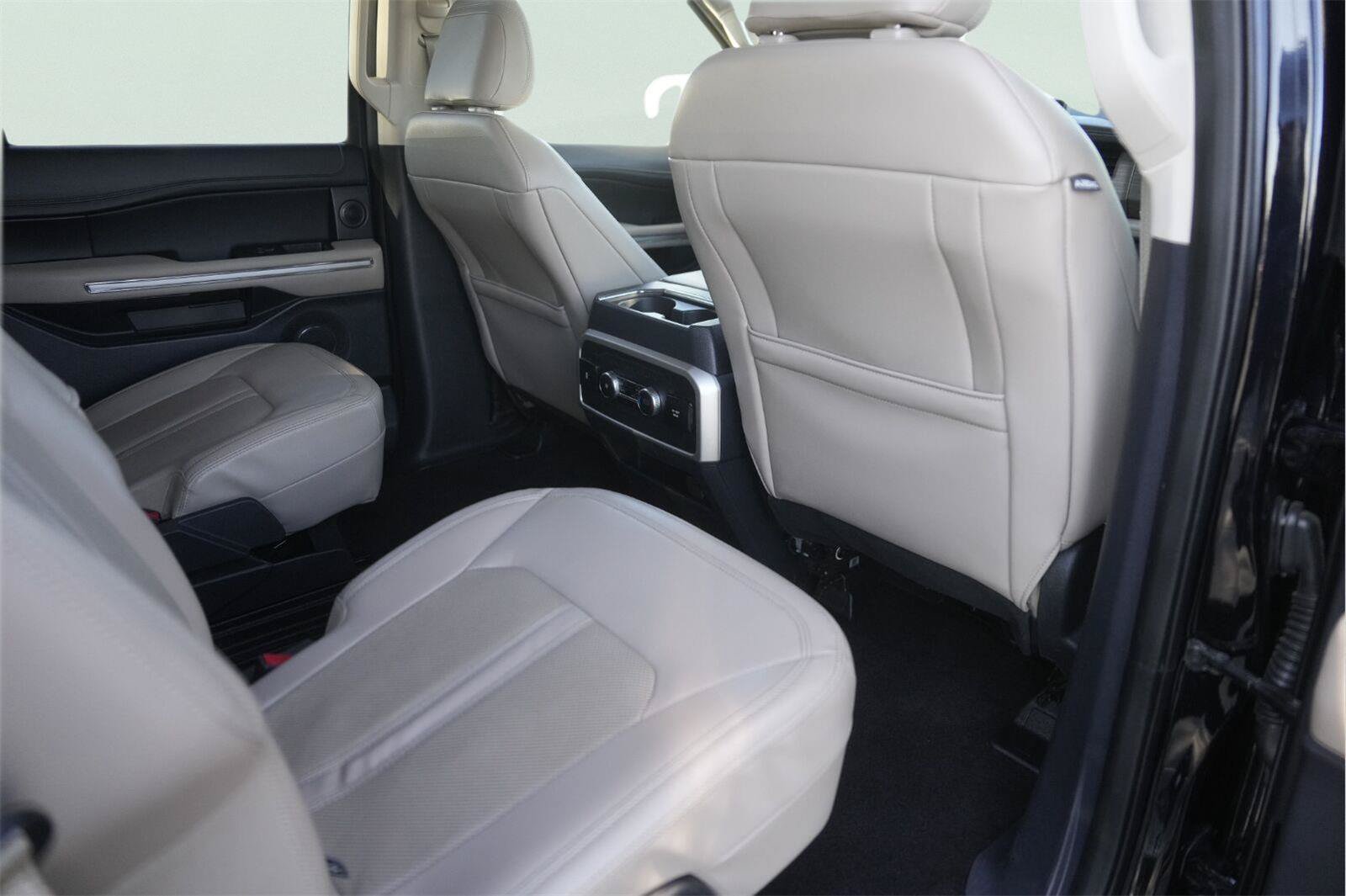 Used 2023 Ford Expedition Limited AWD/4WD image 17