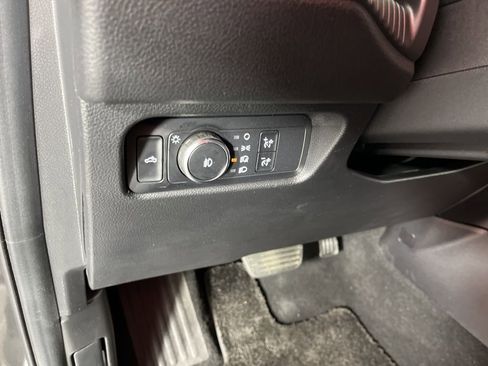 Used 2025 Ford Ranger XLT w/ Equipment Group 301A High image 25