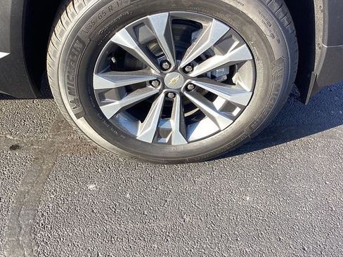 New 2026 Chevrolet Equinox LT w/ Convenience Package II image 13