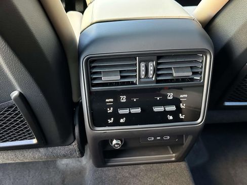 New 2026 Porsche Cayenne E-Hybrid image 13